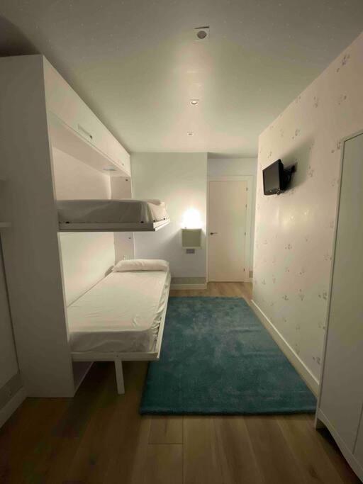 Apartamento A 100Metros De La Playa De San Lorenzo Gijón Extérieur photo