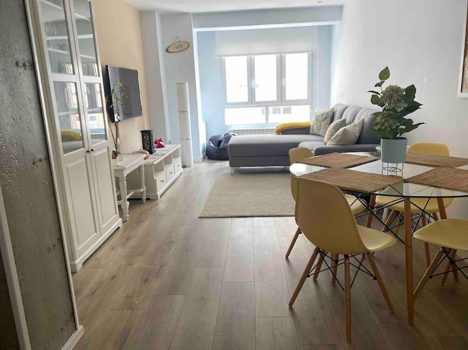 Apartamento A 100Metros De La Playa De San Lorenzo Gijón Extérieur photo