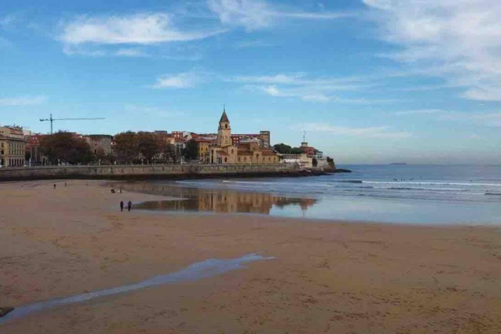 Apartamento A 100Metros De La Playa De San Lorenzo Gijón Extérieur photo