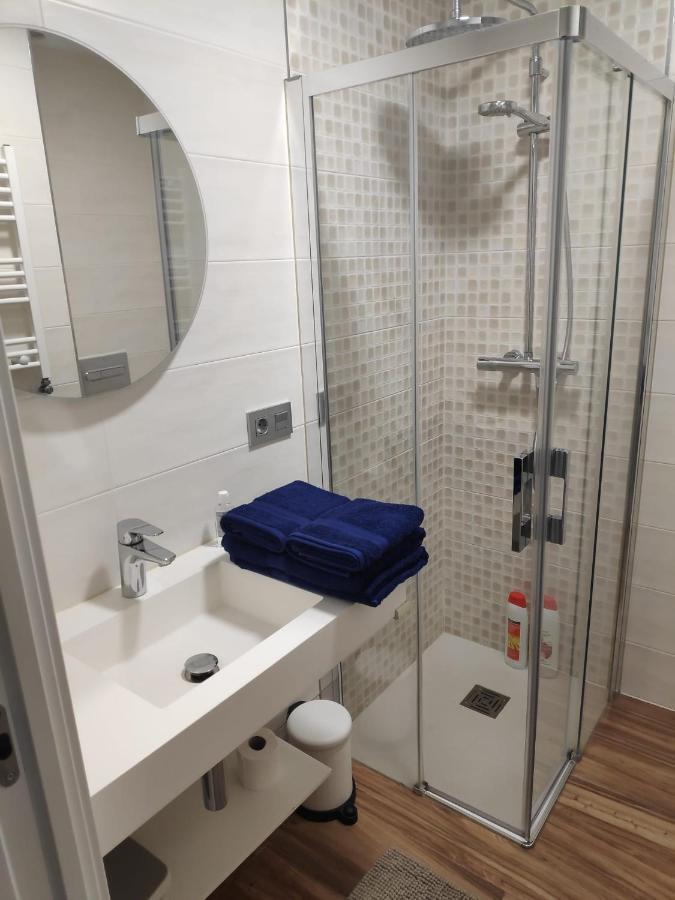 Apartamento A 100Metros De La Playa De San Lorenzo Gijón Extérieur photo